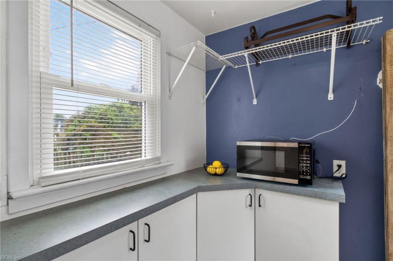 Photo 11 of 31 residential for sale in Norfolk virginia