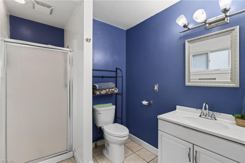 Photo 13 of 31 residential for sale in Norfolk virginia
