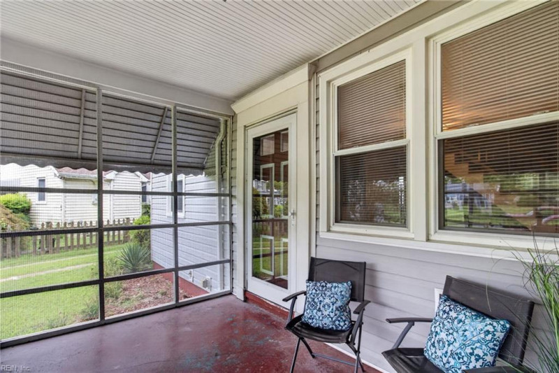 Photo 2 of 31 residential for sale in Norfolk virginia