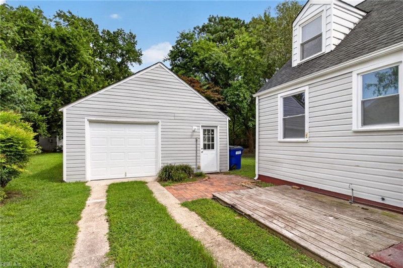 Photo 23 of 31 residential for sale in Norfolk virginia