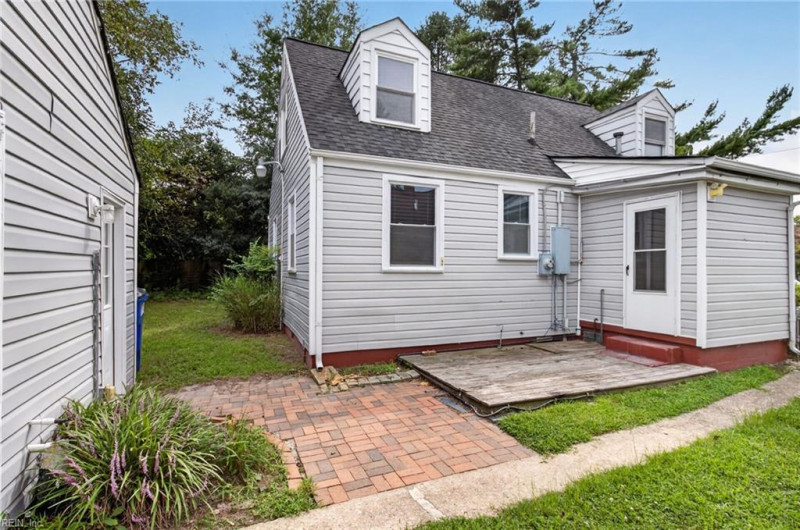 Photo 24 of 31 residential for sale in Norfolk virginia