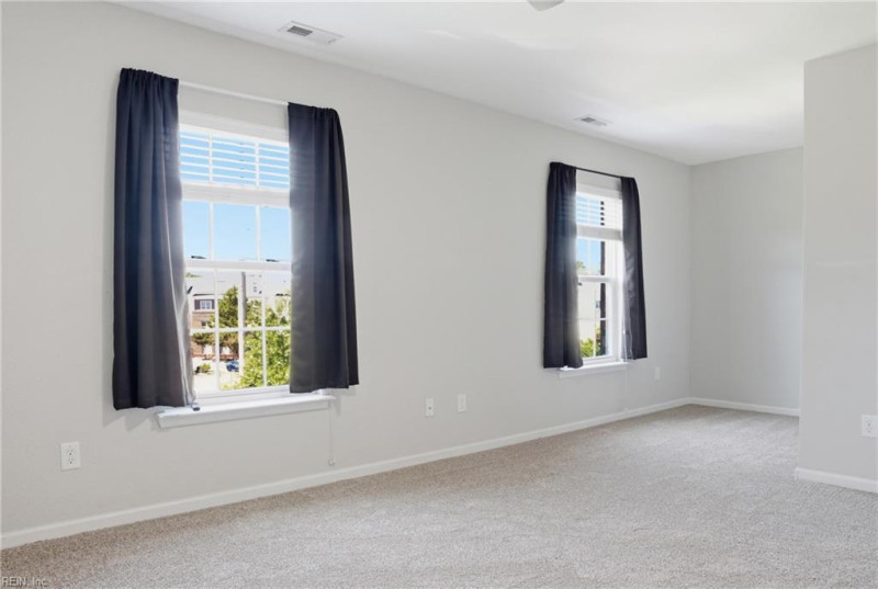 Photo 17 of 27 residential for sale in Virginia Beach virginia