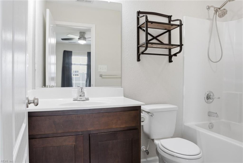 Photo 18 of 27 residential for sale in Virginia Beach virginia
