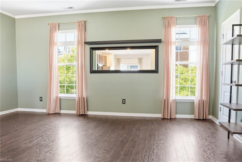 Photo 5 of 27 residential for sale in Virginia Beach virginia