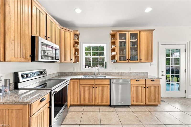 Photo 3 of 50 residential for sale in Currituck County virginia