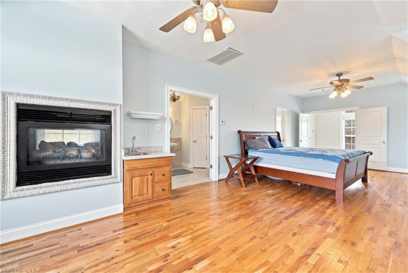 Photo 32 of 50 residential for sale in Currituck County virginia
