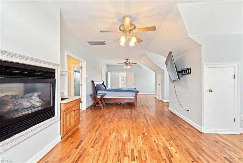 Photo 34 of 50 residential for sale in Currituck County virginia
