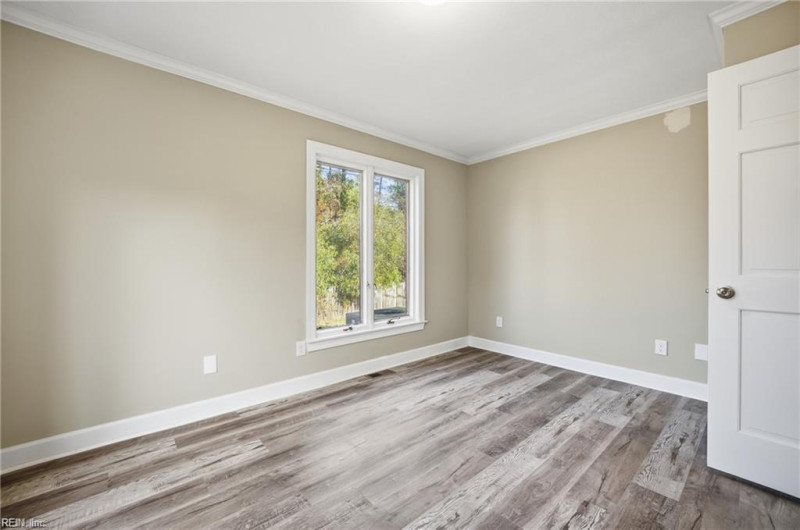 Photo 12 of 39 residential for sale in Poquoson virginia