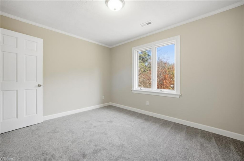 Photo 22 of 39 residential for sale in Poquoson virginia