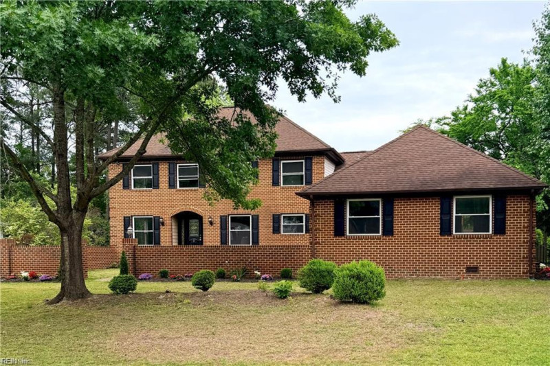Photo 32 of 39 residential for sale in Poquoson virginia