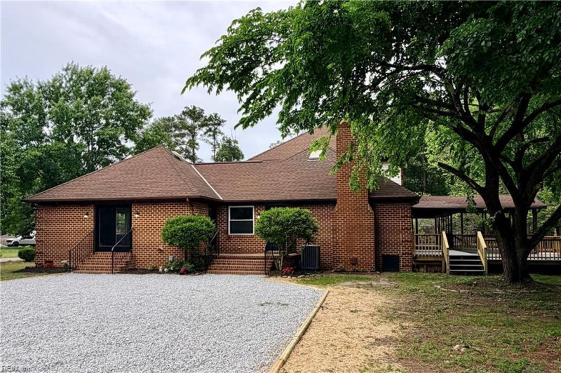 Photo 33 of 39 residential for sale in Poquoson virginia