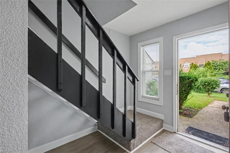 Photo 4 of 30 residential for sale in Virginia Beach virginia
