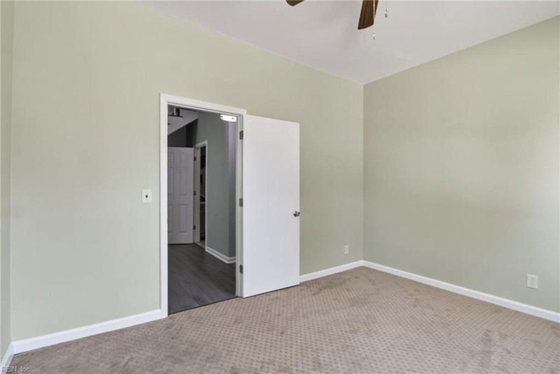 Photo 21 of 32 residential for sale in Franklin virginia