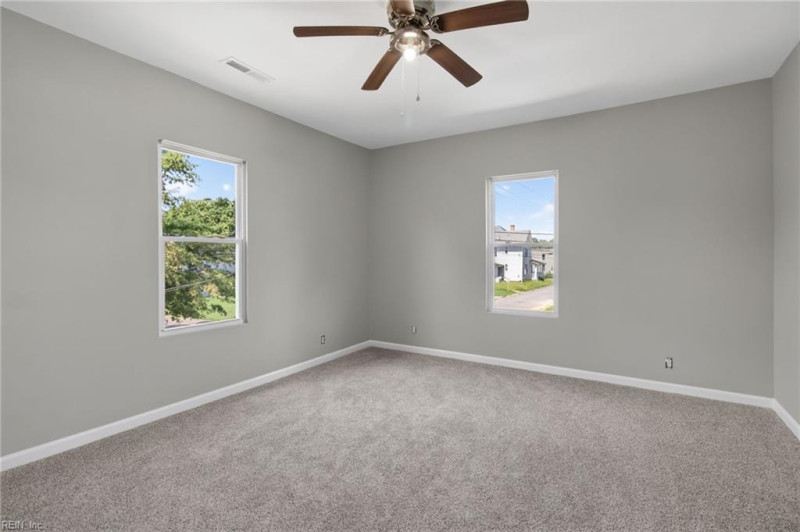 Photo 29 of 32 residential for sale in Franklin virginia