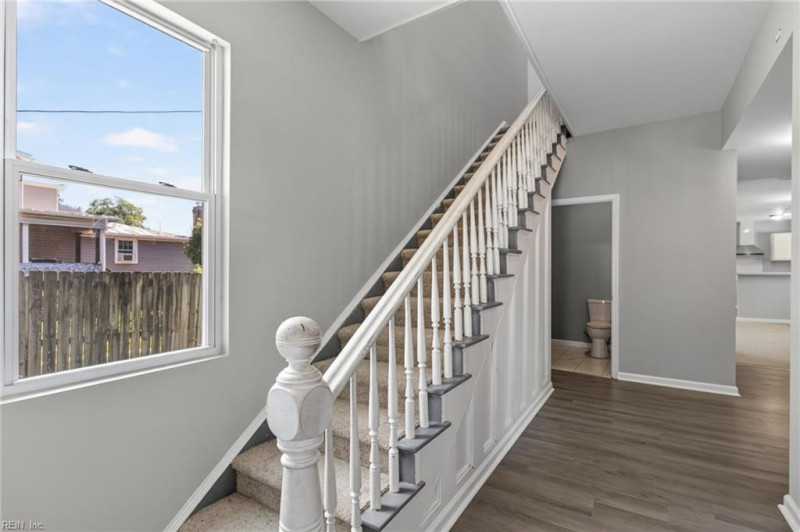 Photo 6 of 32 residential for sale in Franklin virginia
