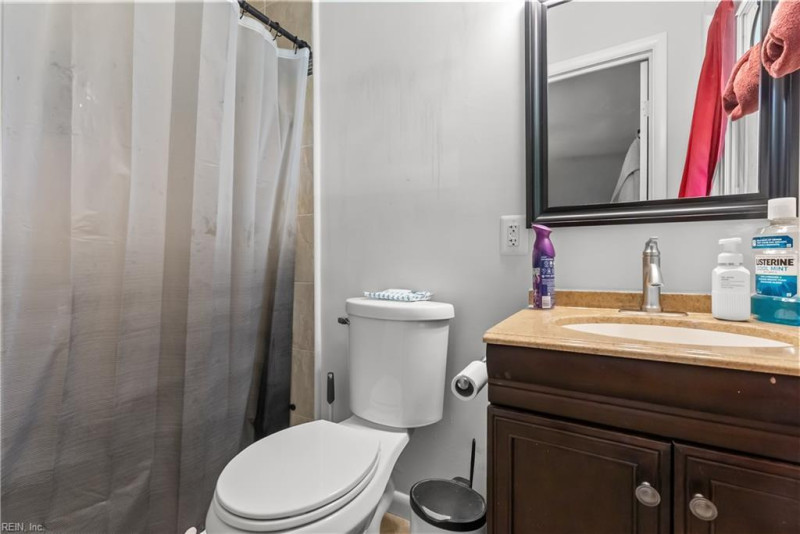 Photo 23 of 45 residential for sale in Chesapeake virginia