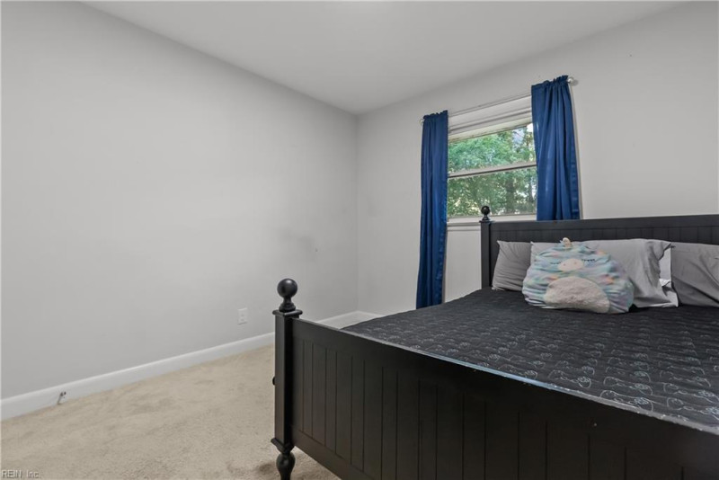 Photo 30 of 45 residential for sale in Chesapeake virginia