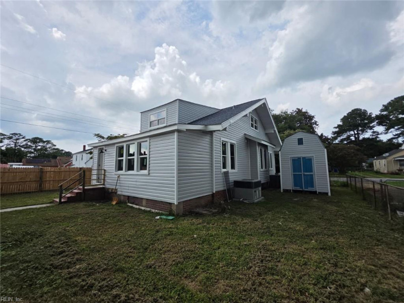 Photo 12 of 15 residential for sale in Portsmouth virginia Photo 12 of 15 residential for sale in Portsmouth virginia