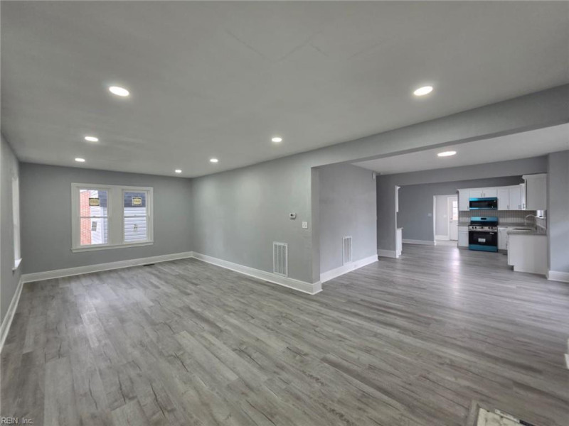 Photo 6 of 15 residential for sale in Portsmouth virginia Photo 6 of 15 residential for sale in Portsmouth virginia