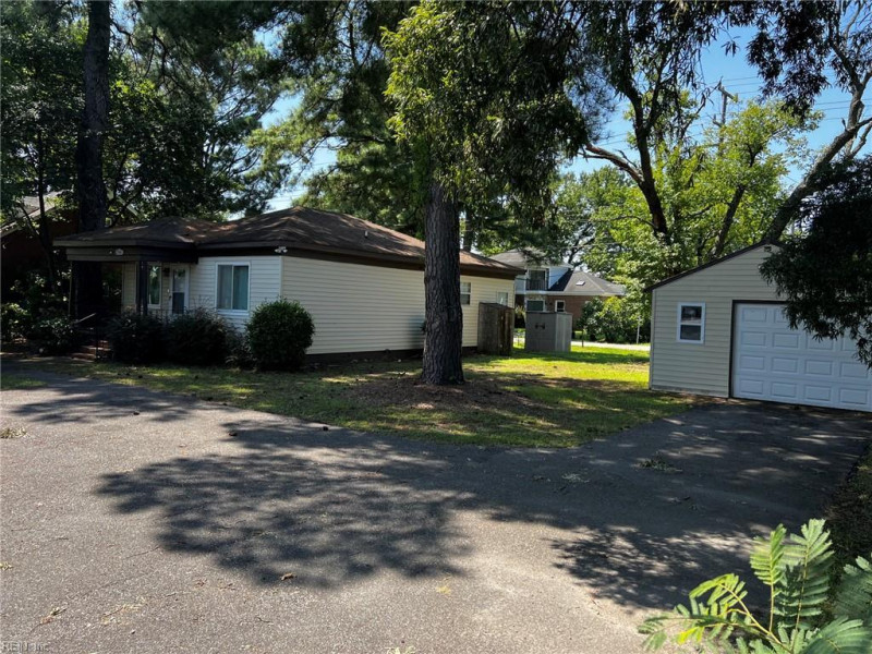 Photo 3 of 4 residential for sale in Chesapeake virginia Photo 3 of 4 residential for sale in Chesapeake virginia