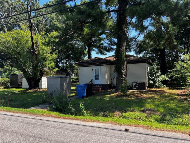 Photo 4 of 4 residential for sale in Chesapeake virginia Photo 4 of 4 residential for sale in Chesapeake virginia