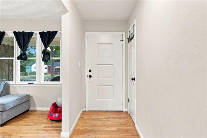 Photo 4 of 18 residential for sale in Portsmouth virginia Photo 4 of 18 residential for sale in Portsmouth virginia