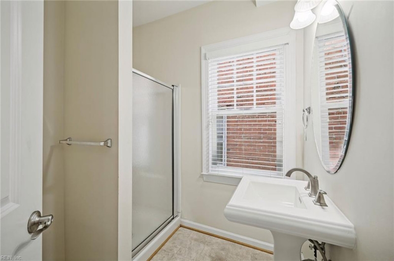 Photo 15 of 40 residential for sale in Norfolk virginia