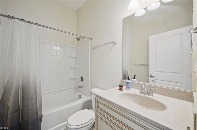 Photo 25 of 40 residential for sale in Norfolk virginia