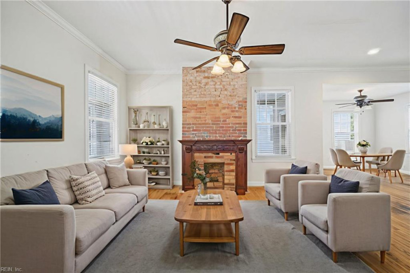 Photo 4 of 40 residential for sale in Norfolk virginia