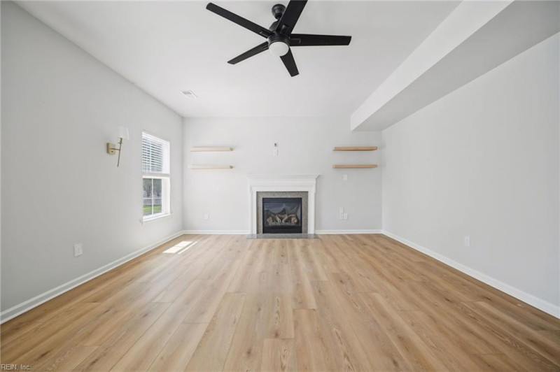 Photo 10 of 47 residential for sale in Chesapeake virginia