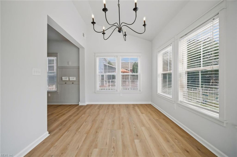 Photo 20 of 47 residential for sale in Chesapeake virginia