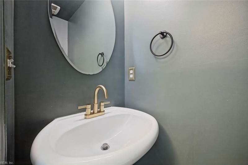 Photo 29 of 47 residential for sale in Chesapeake virginia