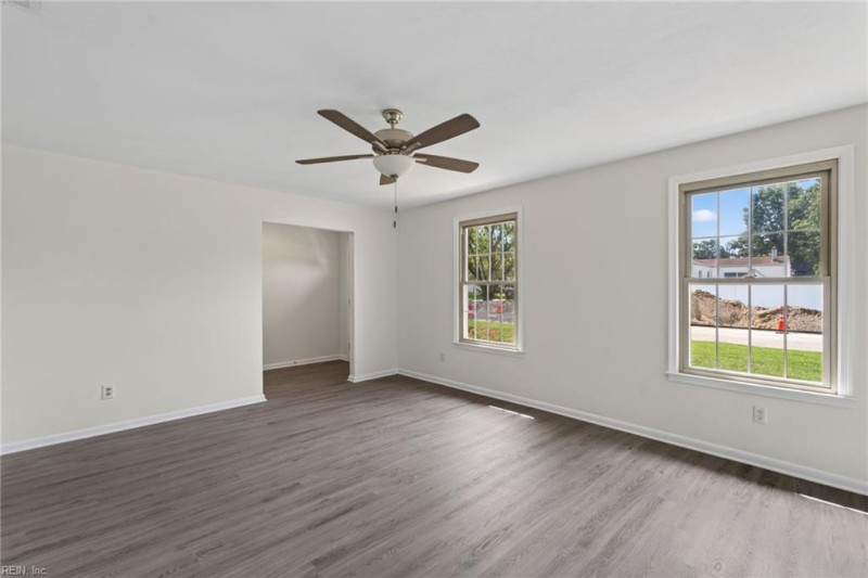 Photo 10 of 37 residential for sale in Virginia Beach virginia