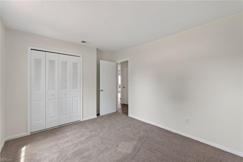 Photo 18 of 37 residential for sale in Virginia Beach virginia