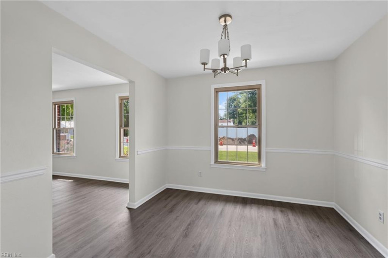 Photo 8 of 37 residential for sale in Virginia Beach virginia