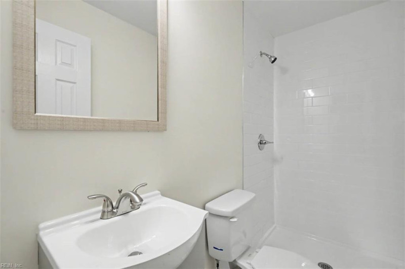 Photo 30 of 42 residential for sale in York County virginia