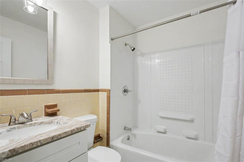 Photo 33 of 42 residential for sale in York County virginia