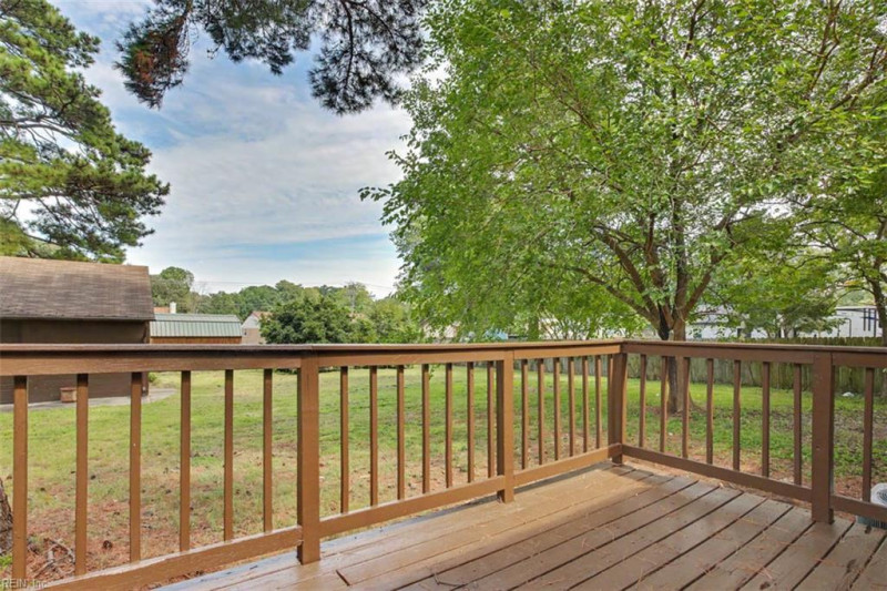 Photo 35 of 42 residential for sale in York County virginia