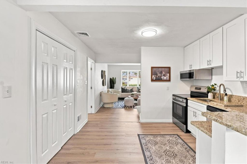 Photo 16 of 34 residential for sale in Norfolk virginia