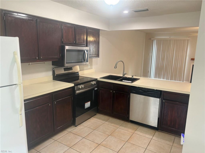 Photo 10 of 29 residential for sale in Virginia Beach virginia