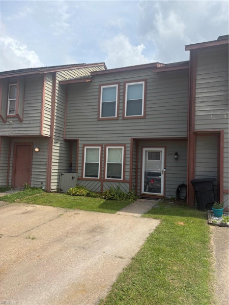 Photo 2 of 29 residential for sale in Virginia Beach virginia