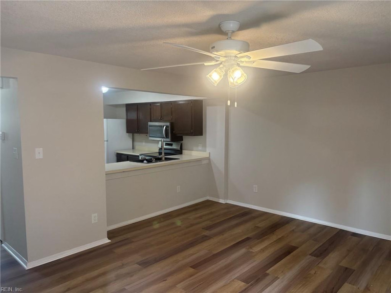 Photo 7 of 29 residential for sale in Virginia Beach virginia