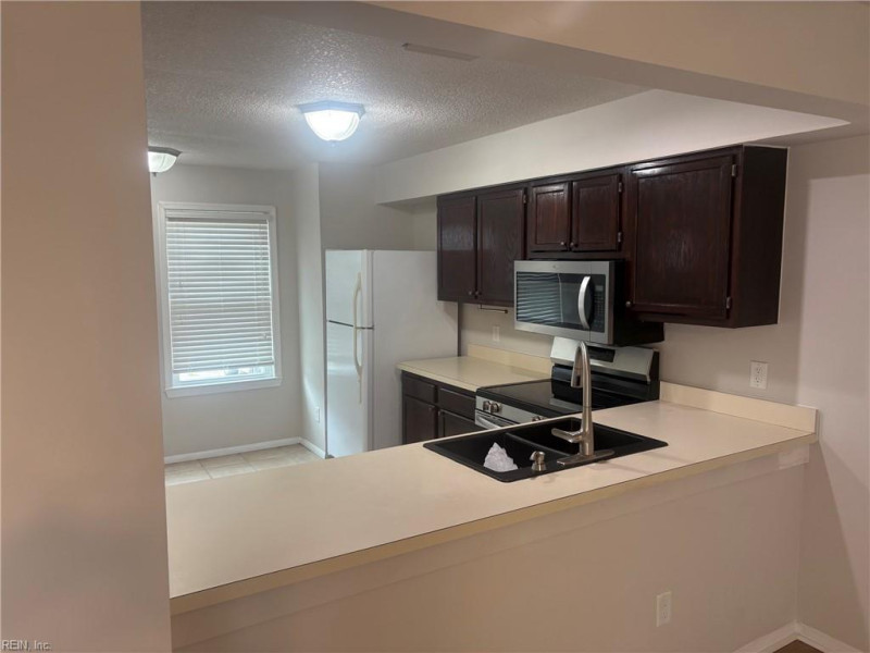Photo 9 of 29 residential for sale in Virginia Beach virginia