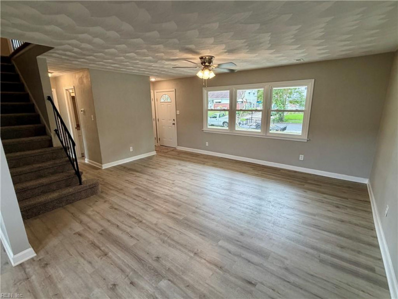 Photo 6 of 27 residential for sale in Norfolk virginia