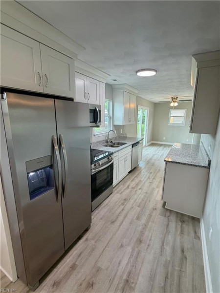 Photo 8 of 27 residential for sale in Norfolk virginia