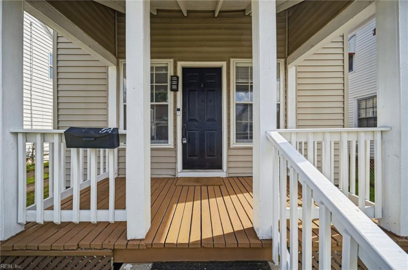 Photo 3 of 19 residential for sale in Portsmouth virginia