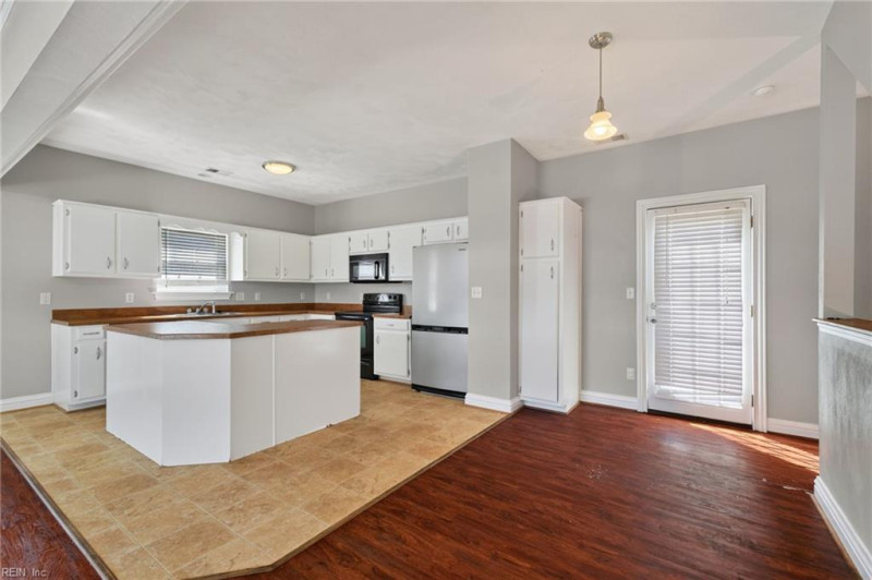 Photo 17 of 40 residential for sale in Norfolk virginia Photo 17 of 40 residential for sale in Norfolk virginia