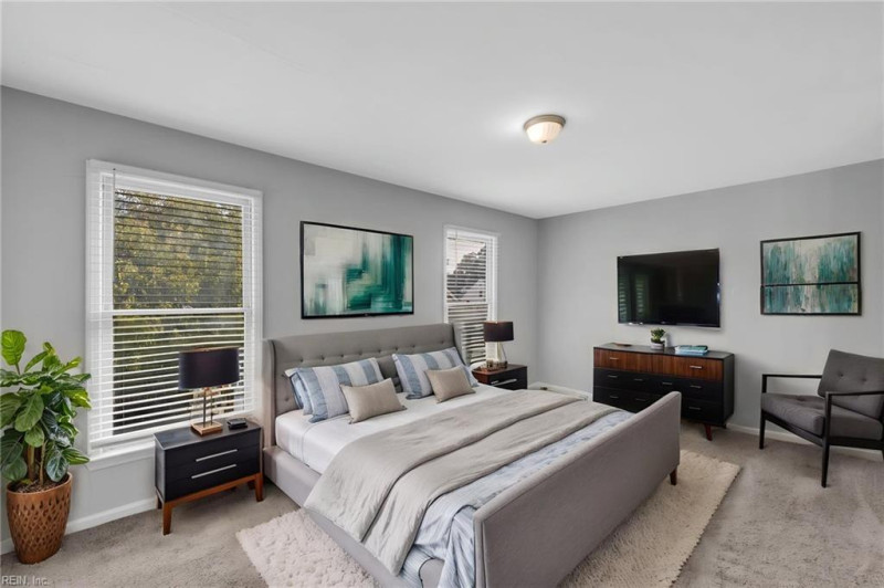 Photo 13 of 14 residential for sale in Portsmouth virginia