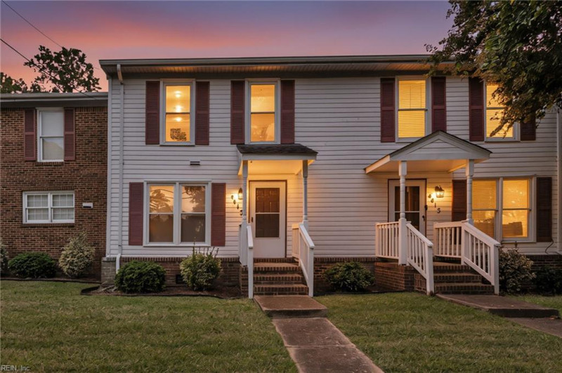 Photo 1 of 12 residential for sale in Portsmouth virginia