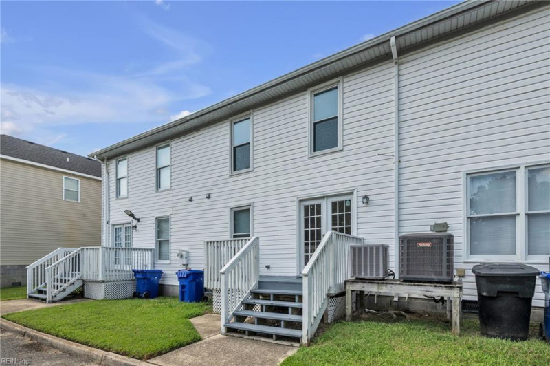 Photo 12 of 12 residential for sale in Portsmouth virginia